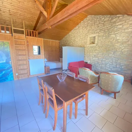 Les Sablieres Vakantiehuis Saint-Lattier